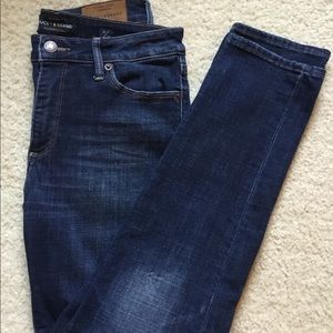 Women’s Lucky Jeans